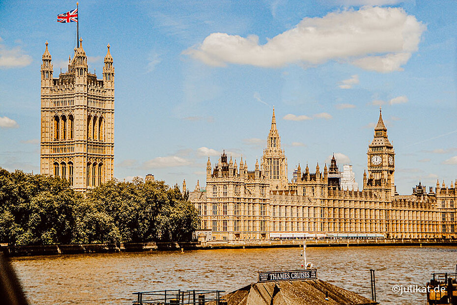 Anblick des Palace of Westminster an der Themese