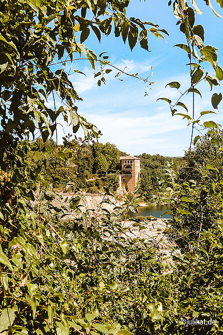 Mediterrane Landschaft und üppiges Grün