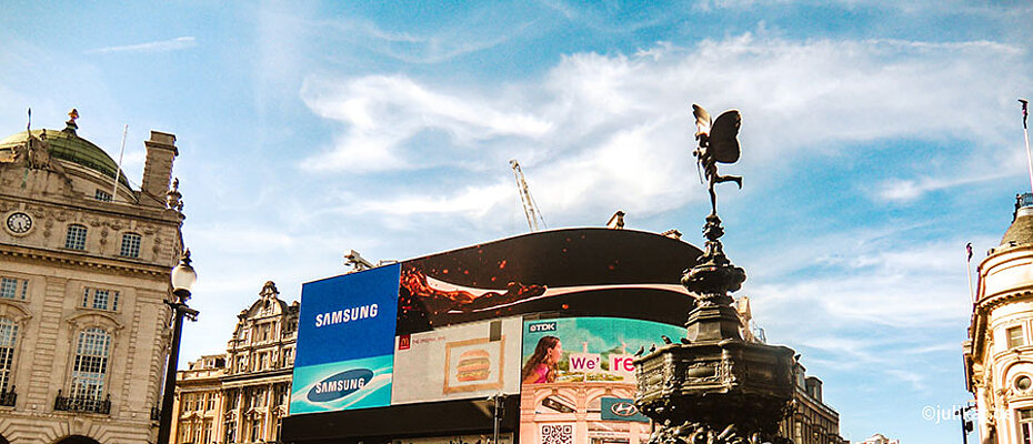 Werbebanner am Piccadilly Circus